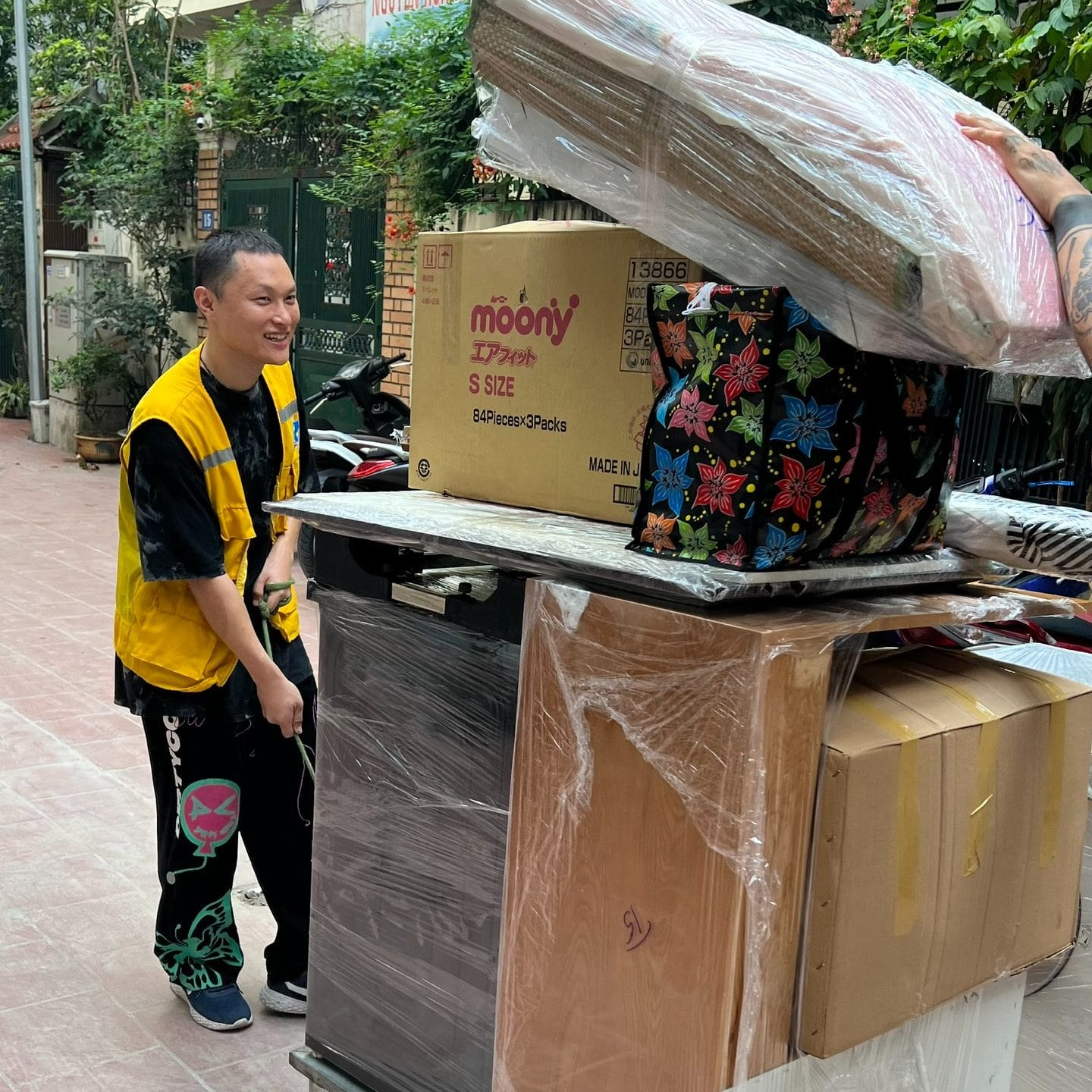 Dịch vụ chuyển nhà tại Quận 7, TPHCM - Kiến Vàng