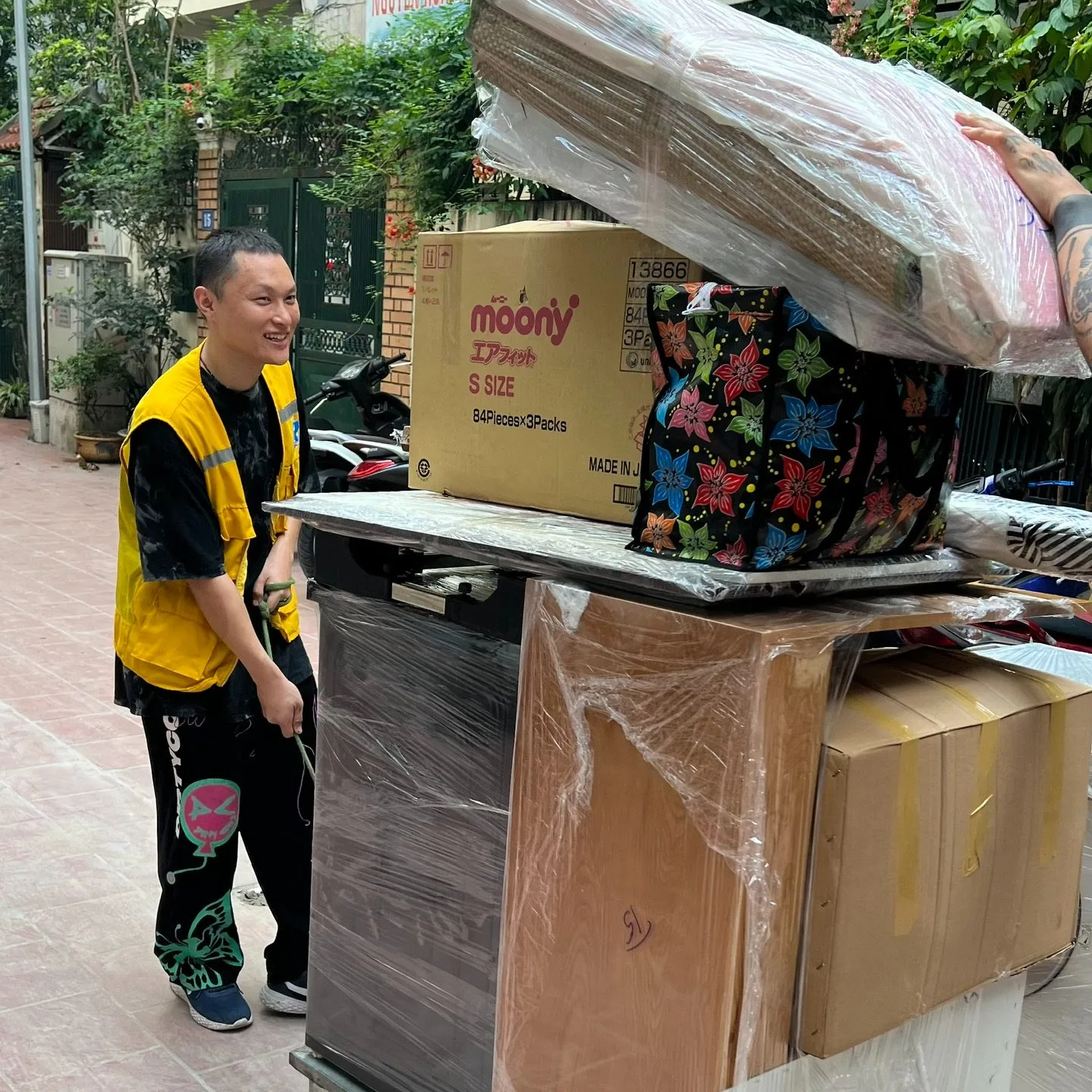 Dịch vụ chuyển nhà tại Quận 7, TPHCM - Kiến Vàng